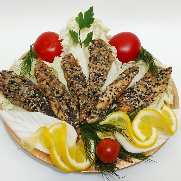 Красная рыба в кунжуте фото 1